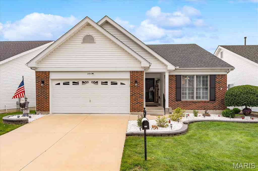 Homes For Sale - 286 Red Clover Circle<br/> Saint Clair County, O'Fallon, IL 62269