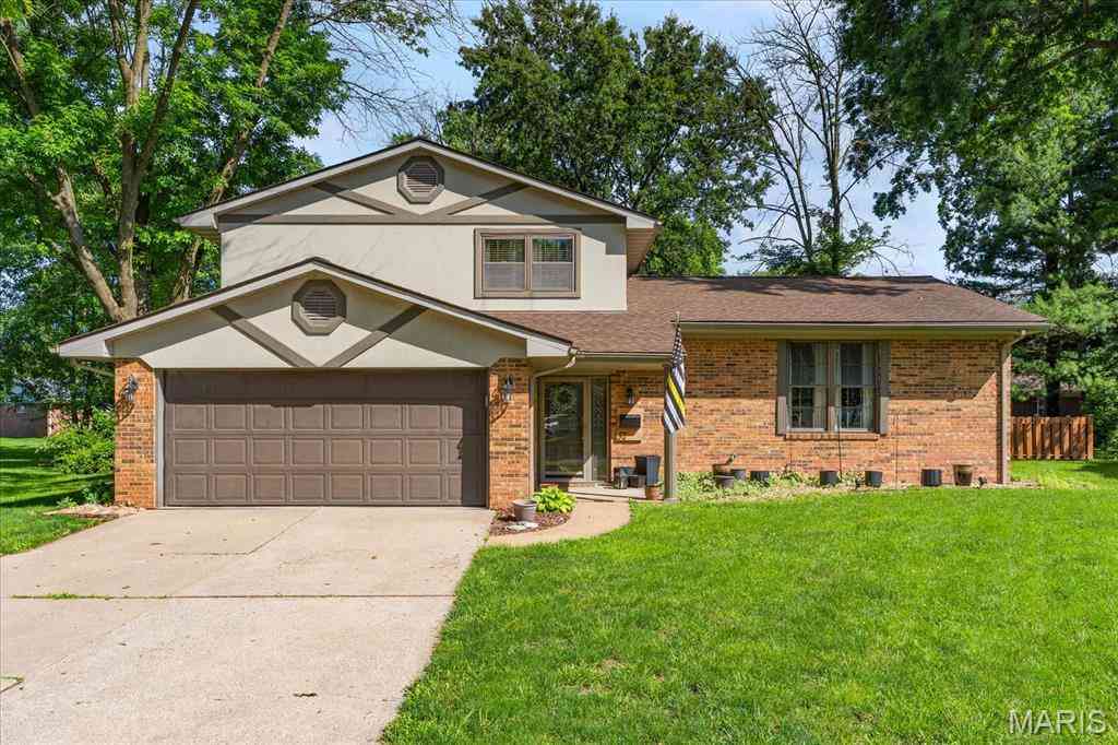 Homes For Sale - 32 Landau Drive<br/> Saint Clair County, Millstadt, IL 62260