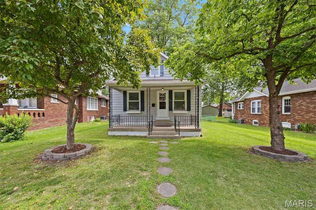 Homes For Sale - 518 S Virginia Avenue<br/> Saint Clair County, Belleville, IL 62220