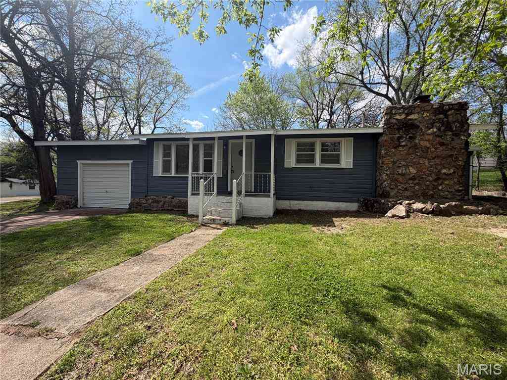 Homes For Sale - 102 Branch Lane<br/> Crocker, MO 65452