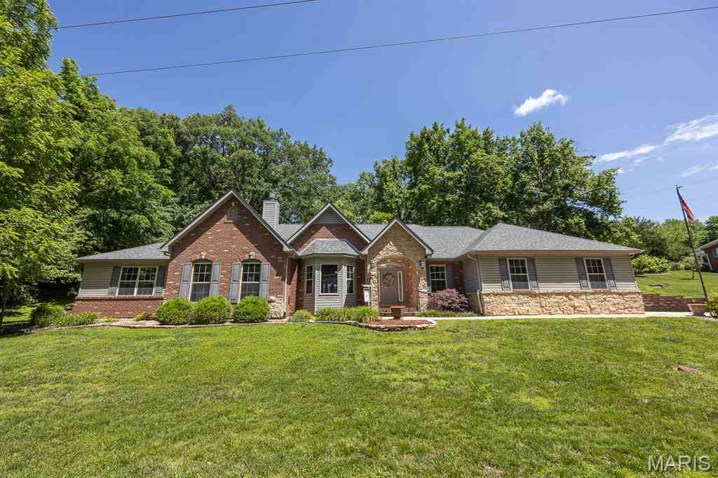 Homes For Sale - 109 Autumn Lane<br/> Saint Clair County, Belleville, IL 62223