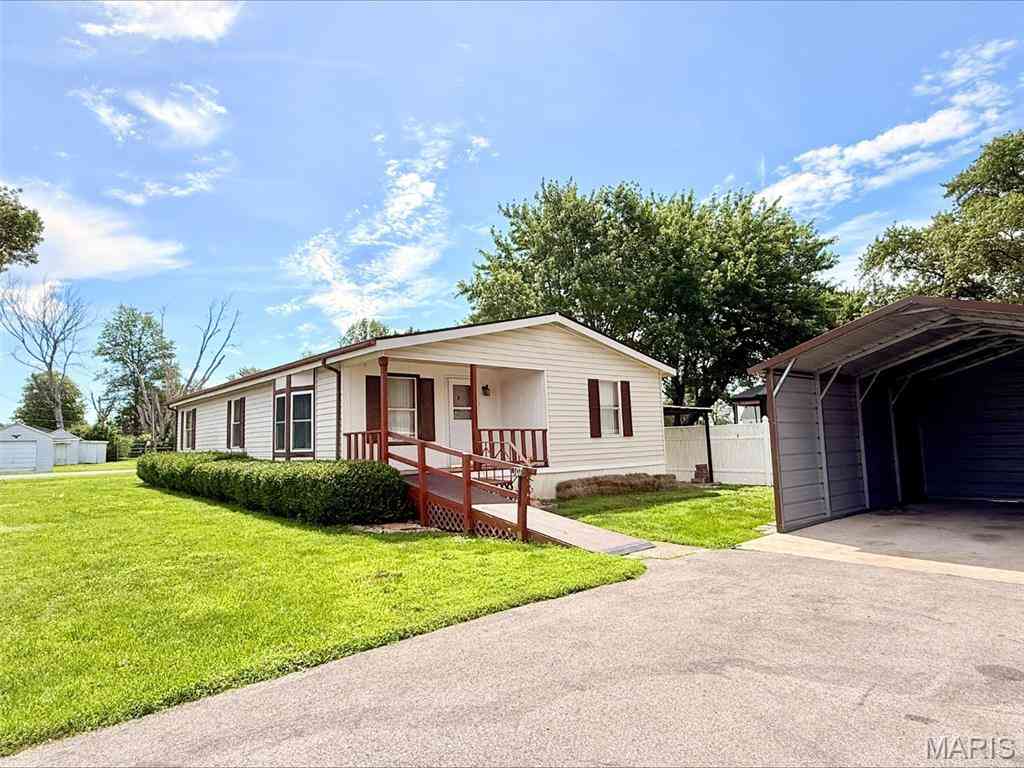 Mobile Home For Sale - 107 S 3rd Street<br/> Baldwin, IL 62217