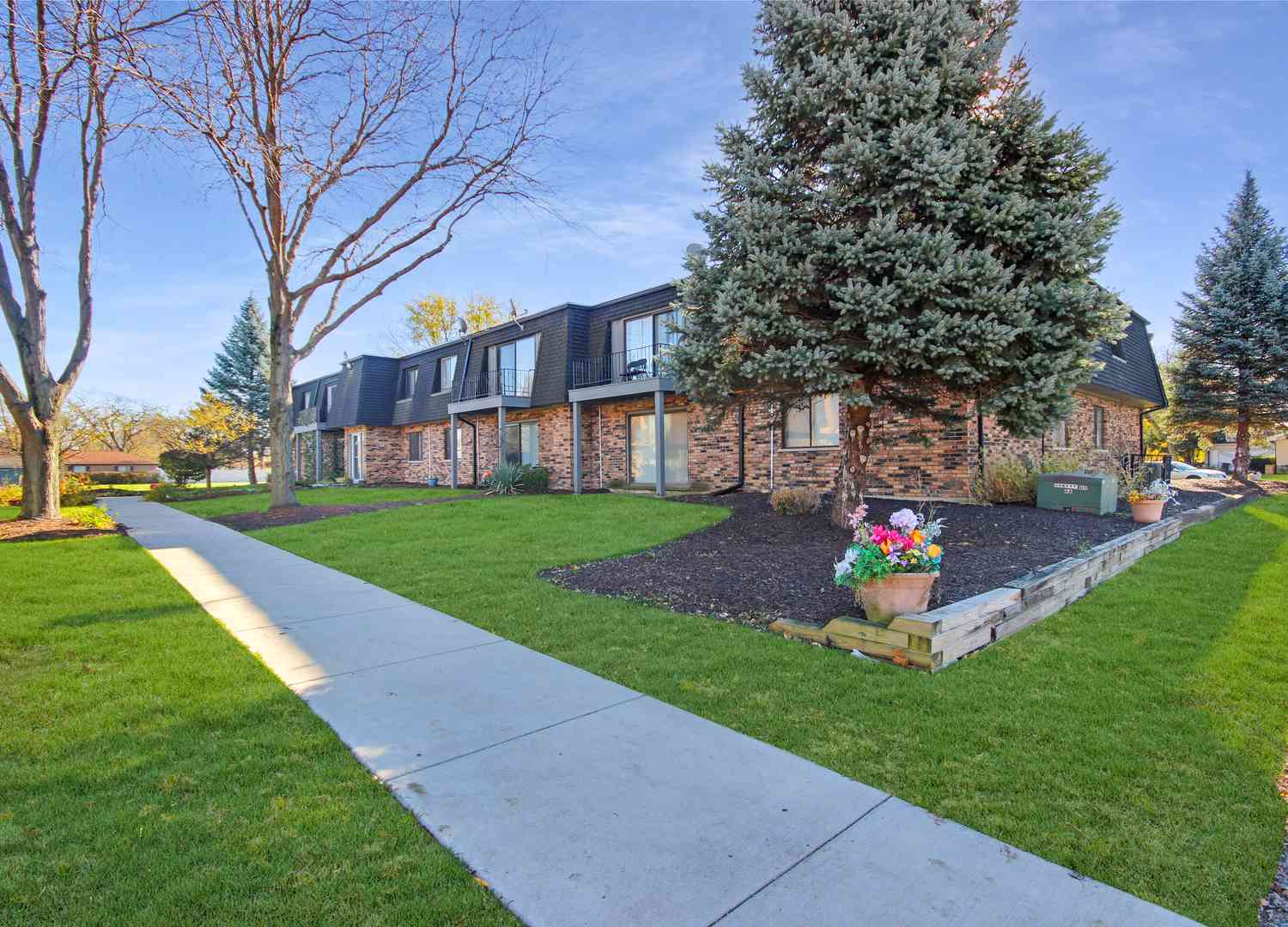 Condo For Sale - 830 E 191st Place #709<br/> Glenwood, IL 60425