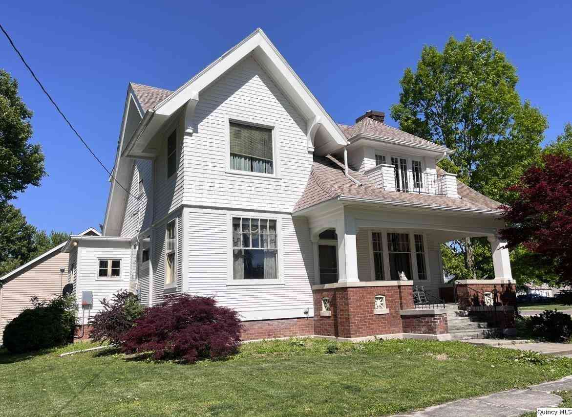 Homes For Sale - 100 S Franklin St.<br/> Clayton, IL 62324