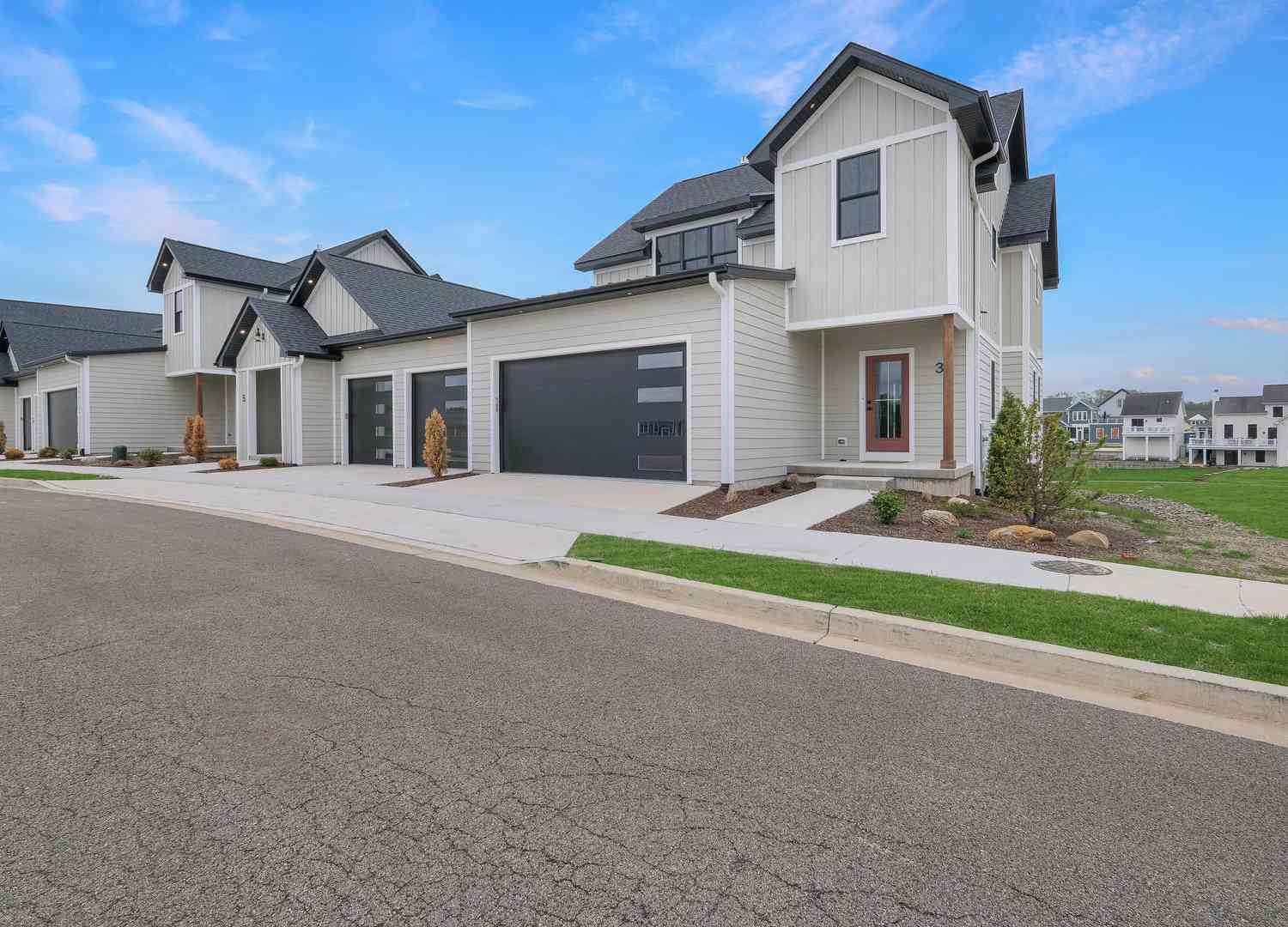 Condo For Sale - 3 Beech Tree Place<br/> Ottawa, IL 61350