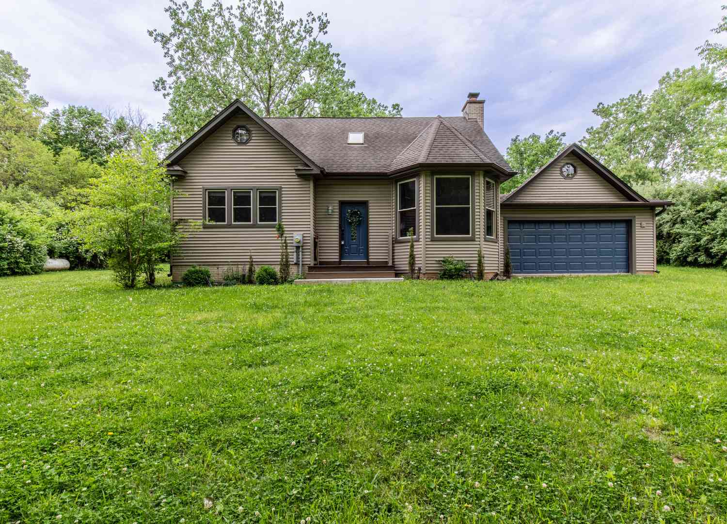 Homes For Sale - 8 Birch Drive<br/> Putnam, IL 61560