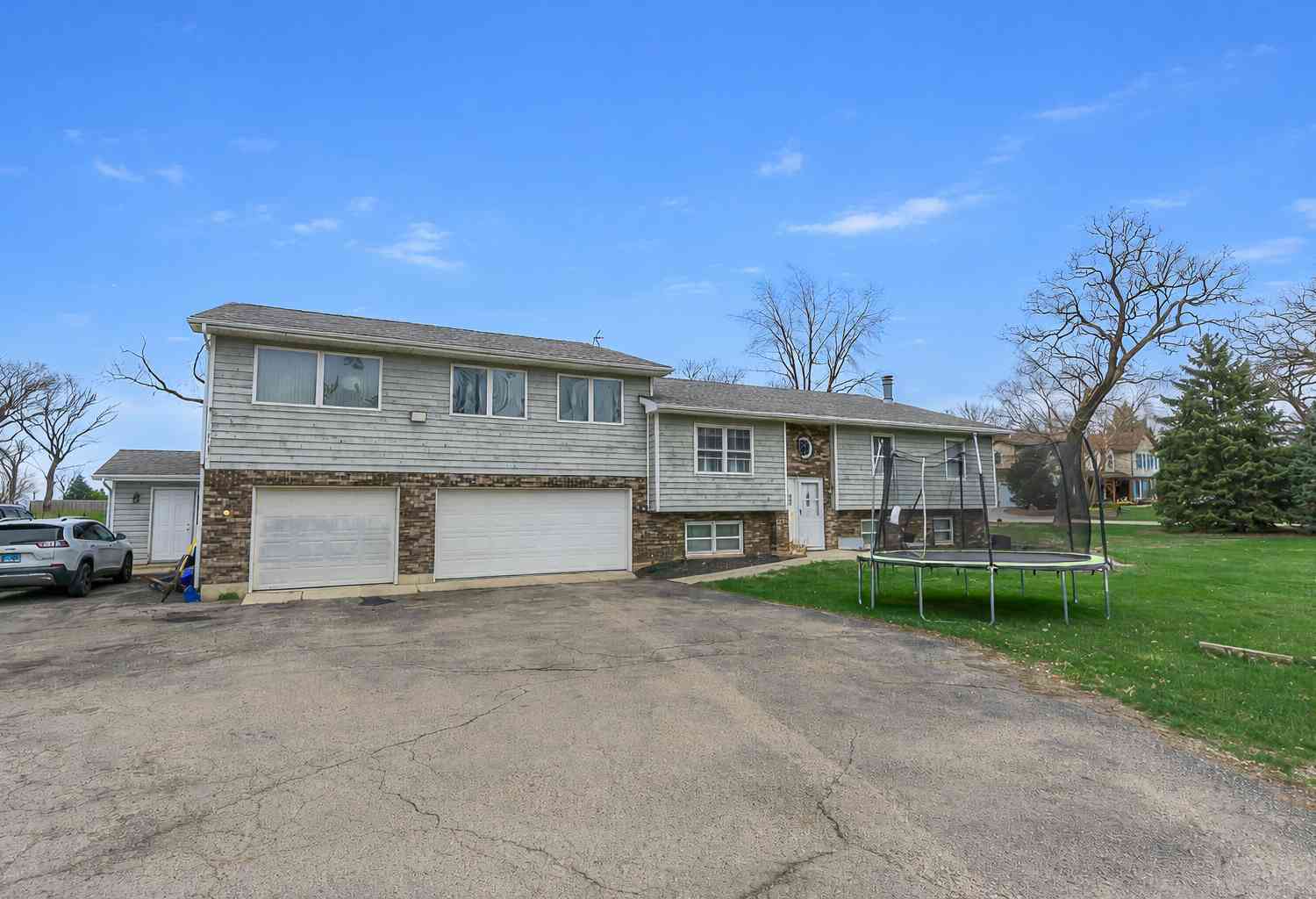 Homes For Sale - 45W962 Plank Road<br/> Kane County, Hampshire, IL 60140