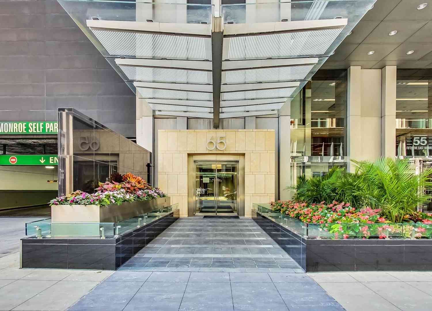 Condo For Sale - Undisclosed Address<br/> Chicago, IL 60603