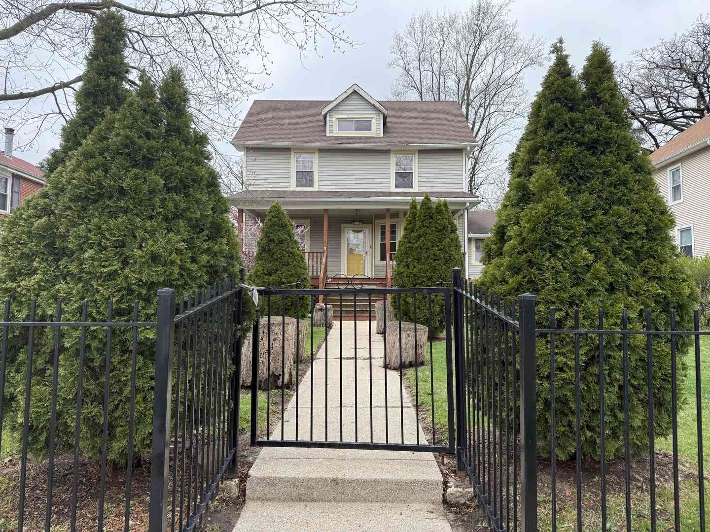 Condo For Sale - 10228 S Prospect Avenue<br/> Chicago, IL 60643