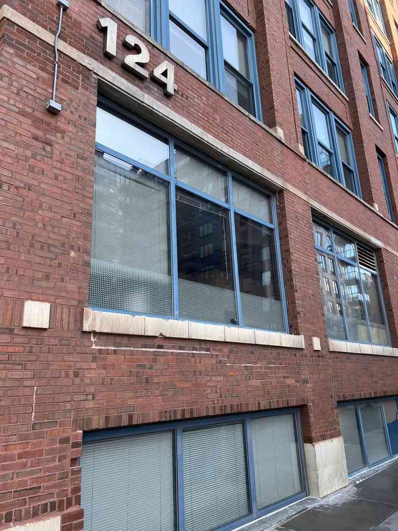 Condo For Sale - 124 W Polk Street #503<br/> Chicago, IL 60605