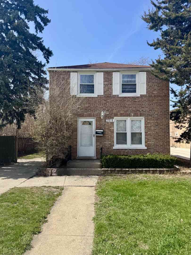 Condo For Sale - 2218 S 11th Avenue<br/> Broadview, IL 60155