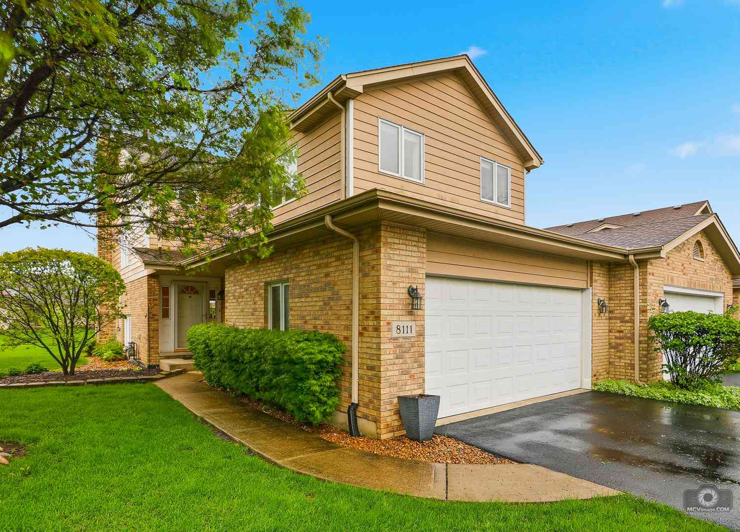 Homes For Sale - 8111 Brushwood Lane<br/> Tinley Park, IL 60487