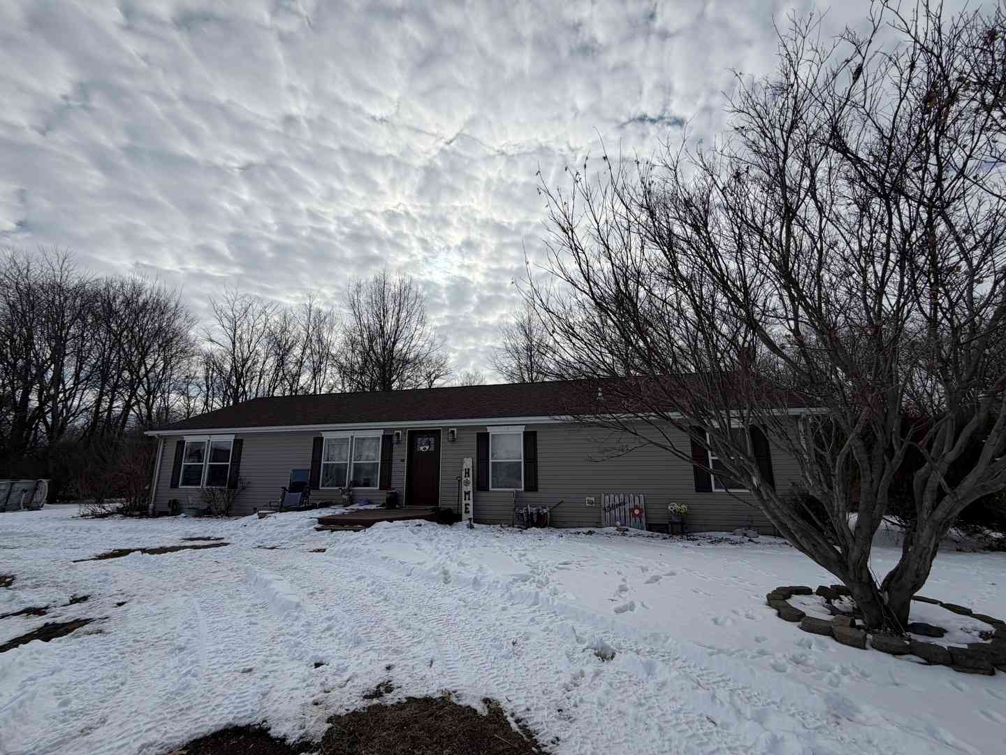 Homes For Sale - 416 N White Oak Street<br/> Douglas County, Camargo, IL 61919