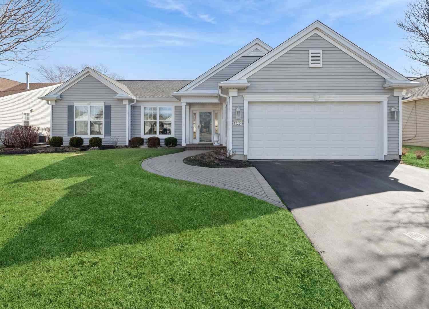 Homes For Sale - 12224 Arlington Drive<br/> Kane County, Huntley, IL 60142