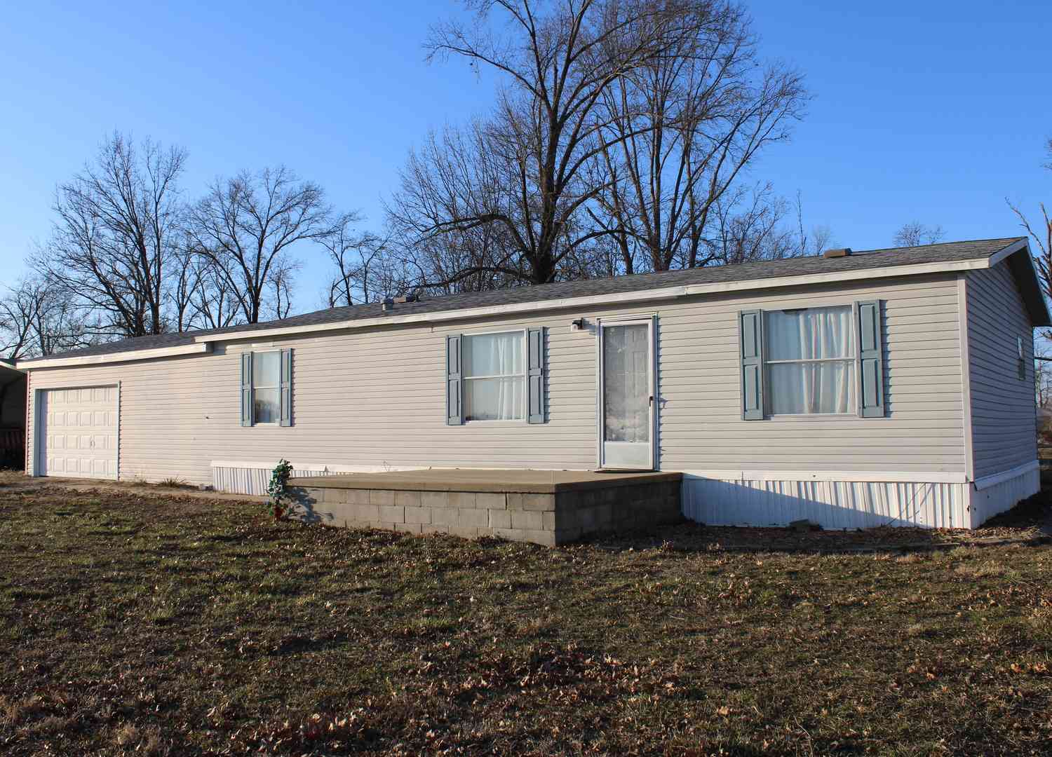 Homes For Sale - 406 W Kirkwood Street<br/> Marion County, Odin, IL 62870