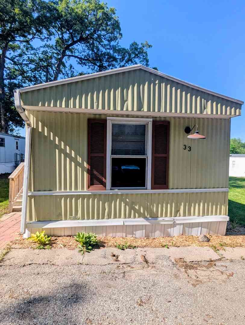Mobile Home For Sale - 9301 W 133rd Avenue #33<br/> Cedar Lake, IN 46303