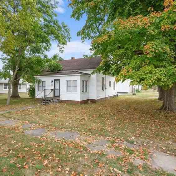 Homes For Sale - 221 S Ohio Street<br/> Edgar County, Chrisman, IL 61924