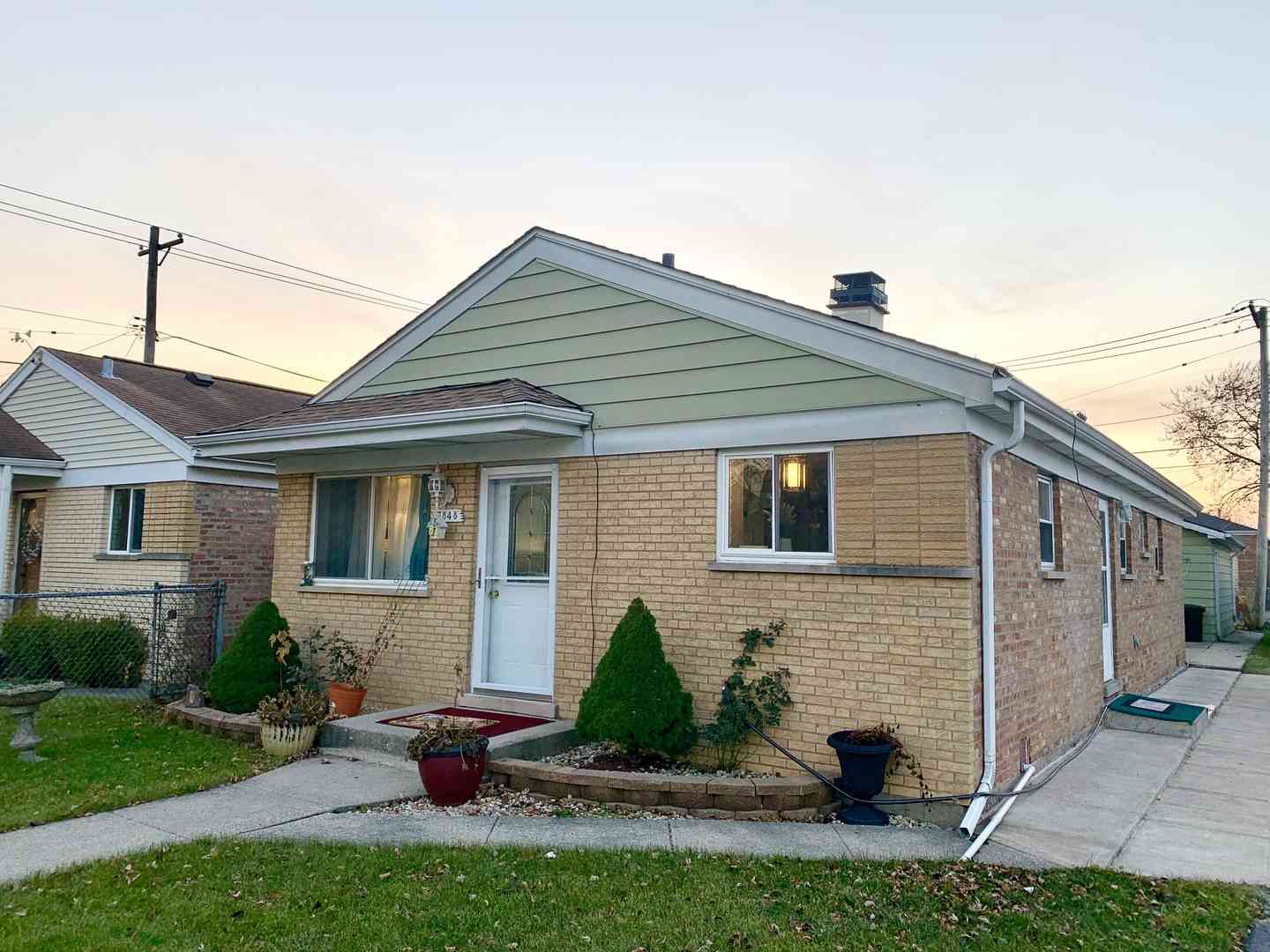 Homes For Sale - 7848 Meade Avenue<br/> Burbank, IL 60459