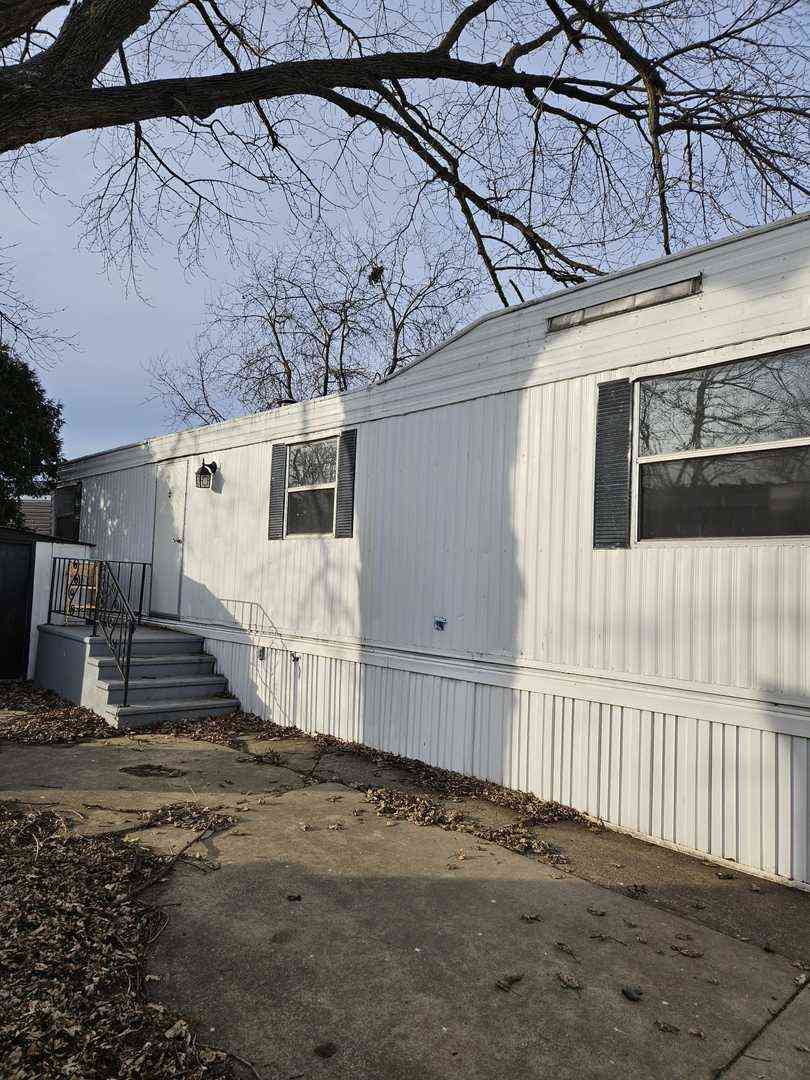 Mobile Home For Sale - 8800 S Harlem Avenue #1308<br/> Bridgeview, IL 60455