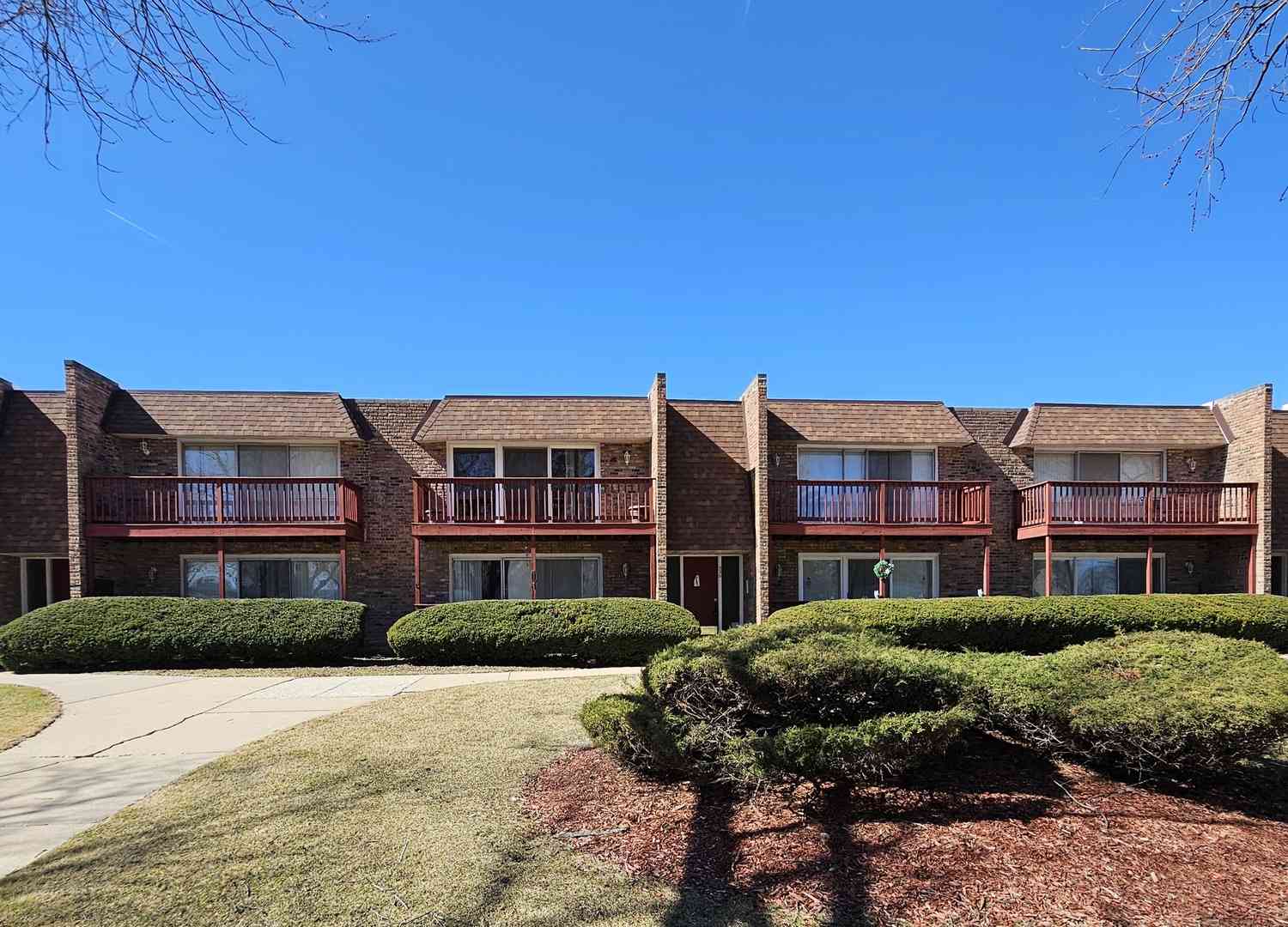 Homes For Sale - 520 N Roberts Drive #2C<br/> Glenwood, IL 60425
