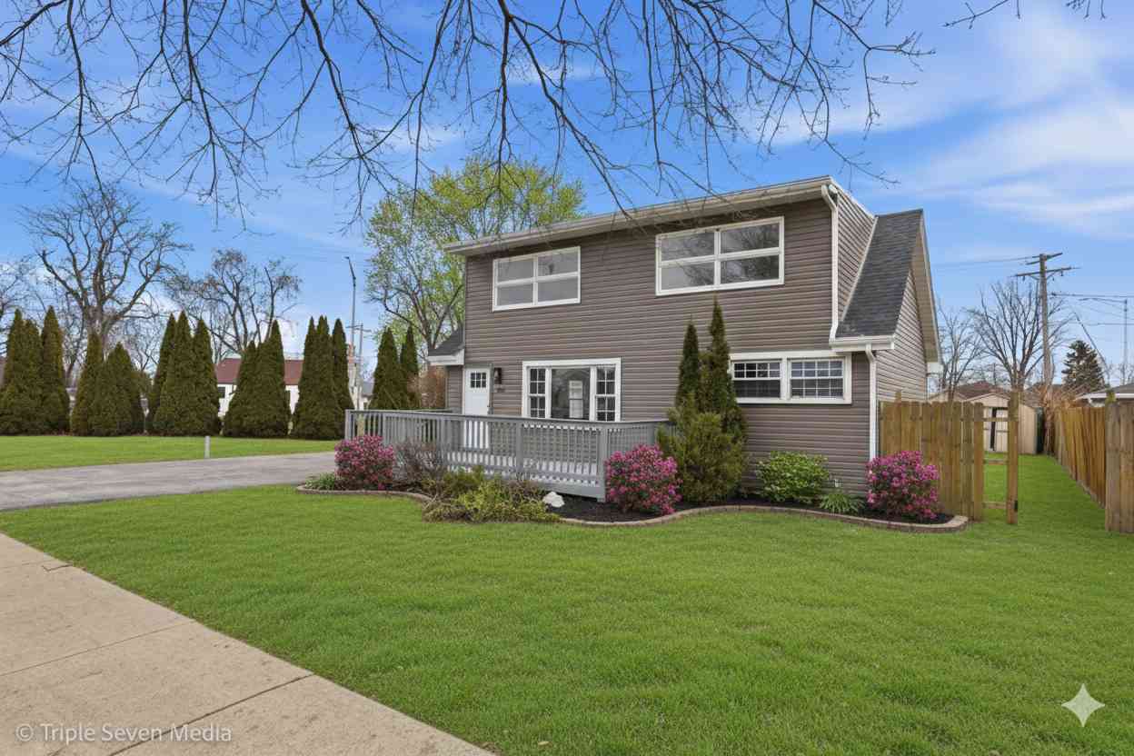 Homes For Sale - 5831 W 81st Place<br/> Burbank, IL 60459