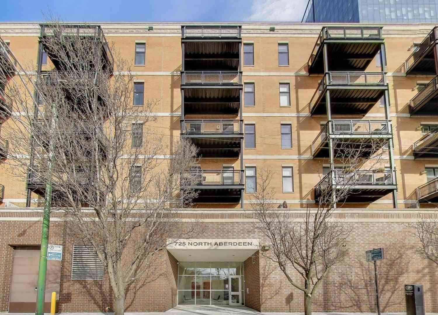 Homes For Sale - 725 N Aberdeen Street #607<br/> Chicago, IL 60642
