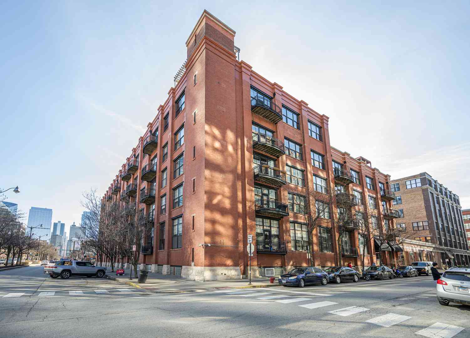 Homes For Sale - 1000 W Washington Boulevard #411<br/> Chicago, IL 60607
