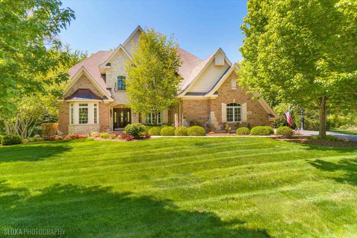 Homes For Sale - 103 Equestrian Way<br/> Hawthorn Woods, IL 60047