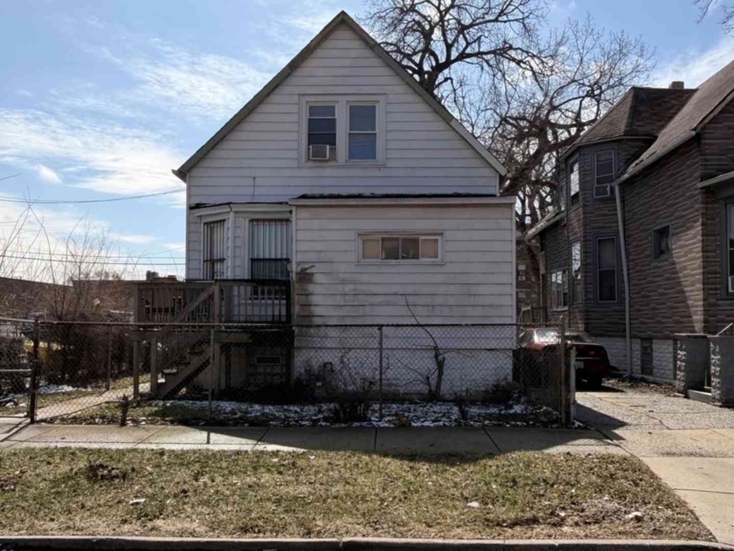 Homes For Sale - 11 E 114th Street<br/> Chicago, IL 60628