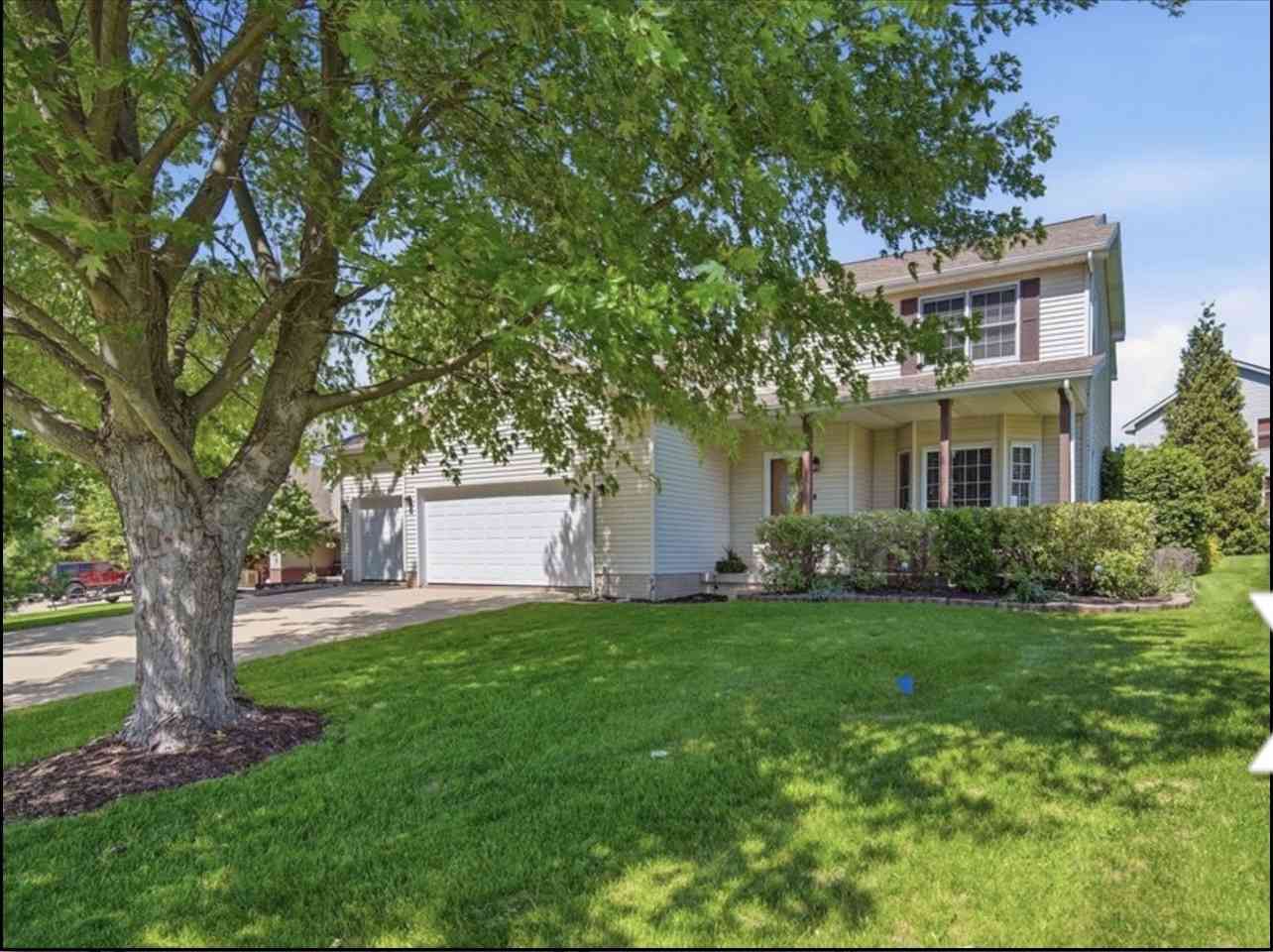 Homes For Sale - 1 Quail Court<br/> Downs, IL 61736