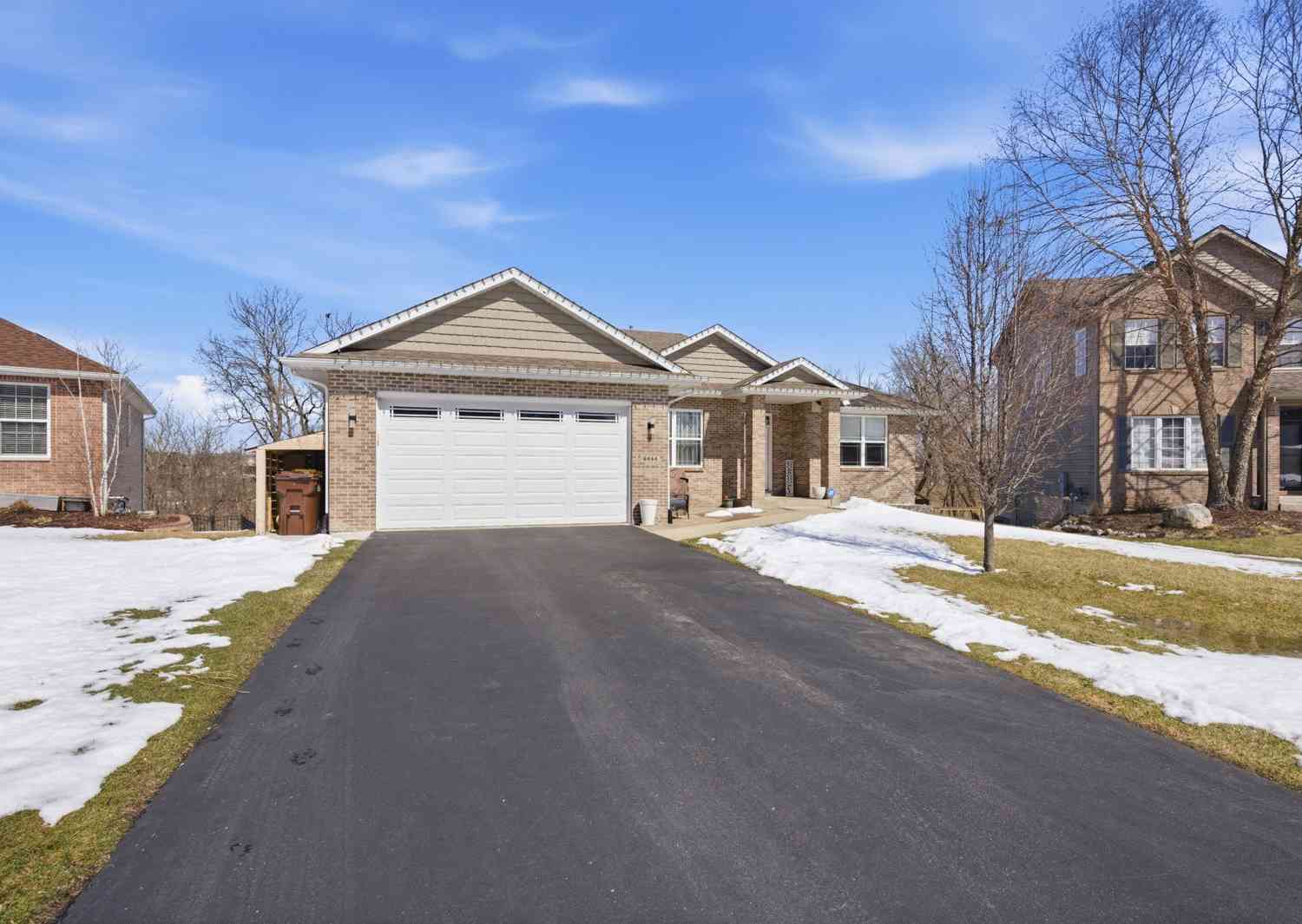 Homes For Sale - 6444 Sunnybrook Lane<br/> Machesney Park, IL 61115