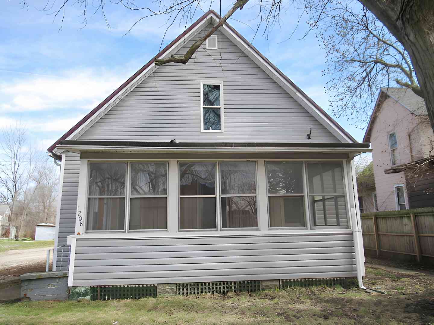Homes For Sale - 1208 Marshall Street<br/> Edgar County, Paris, IL 61944