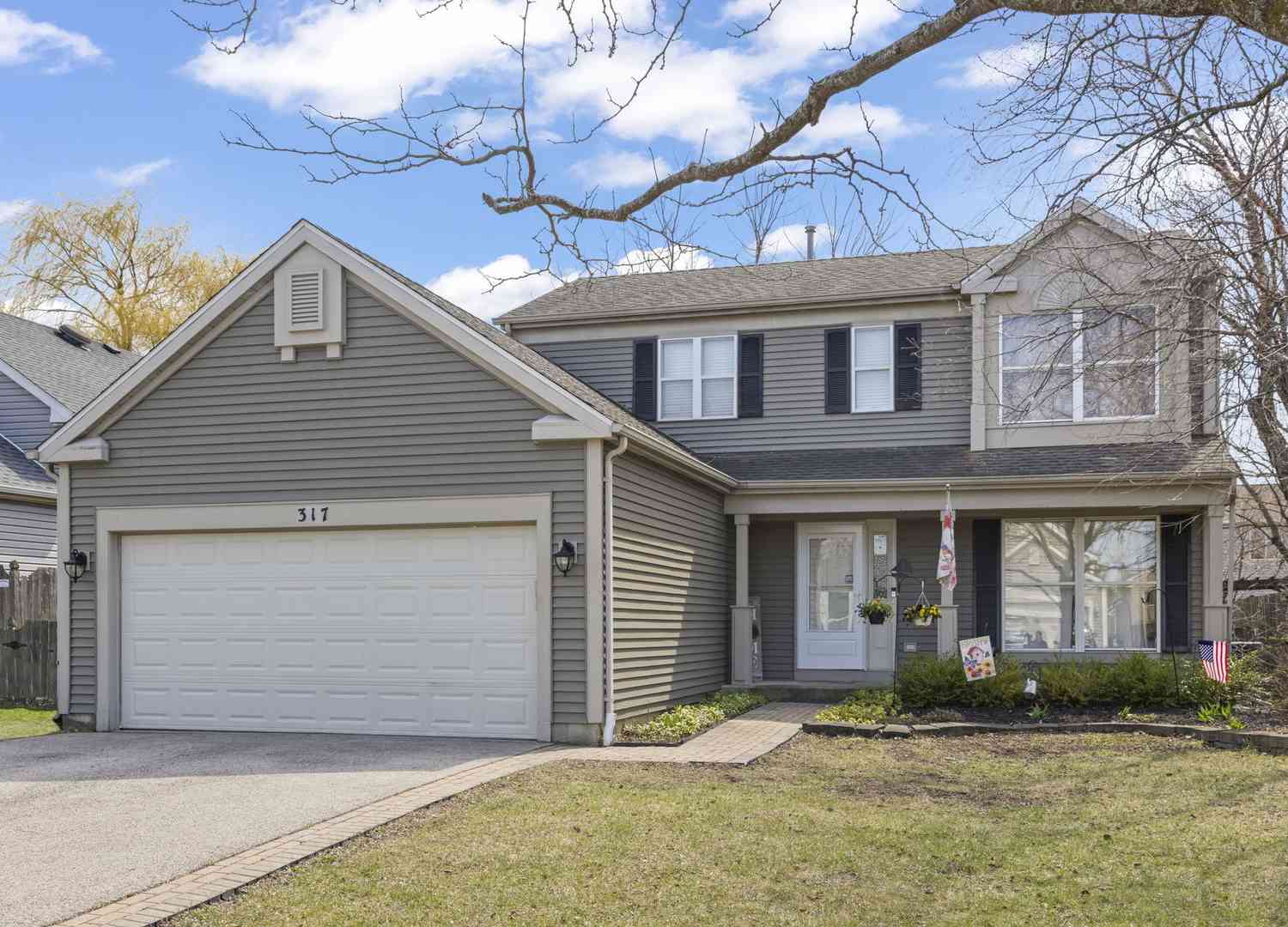 Homes For Sale - 317 Christine Lane<br/> Hainesville, IL 60030
