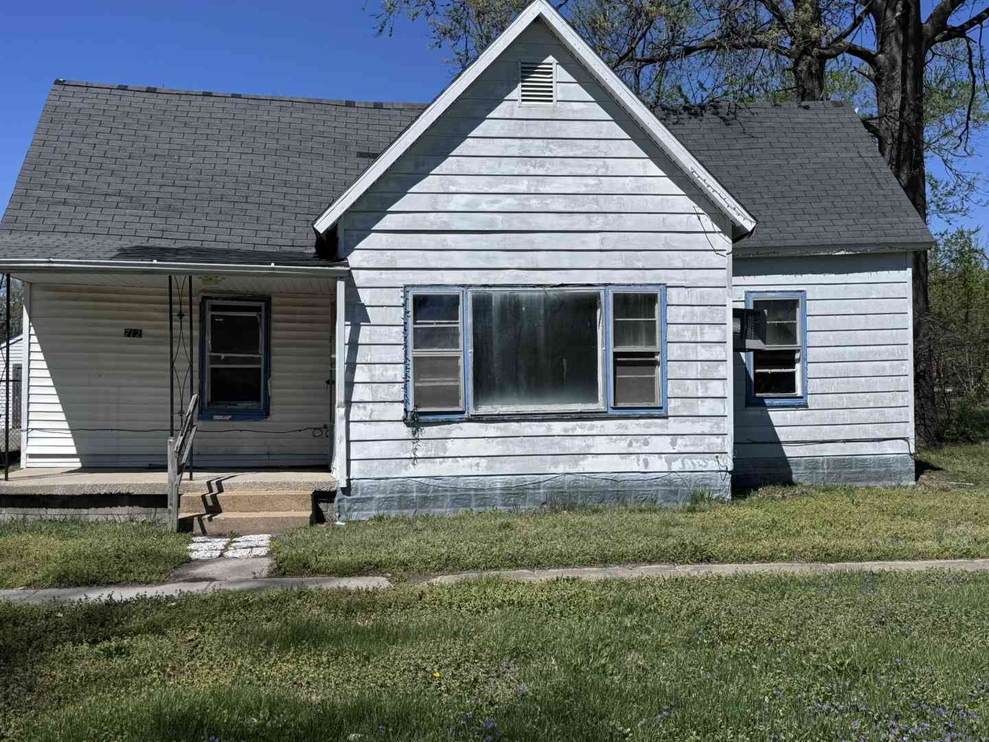Homes For Sale - 712 Rhodes Street<br/> Marion County, Centralia, IL 62801