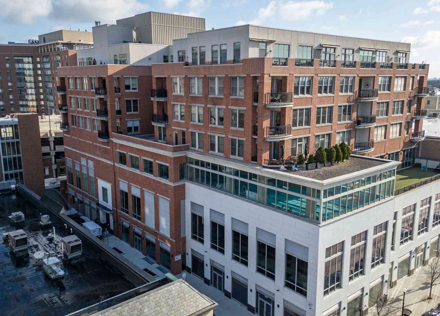 Homes For Sale - 1124 Lake Street #511<br/> Oak Park, IL 60301