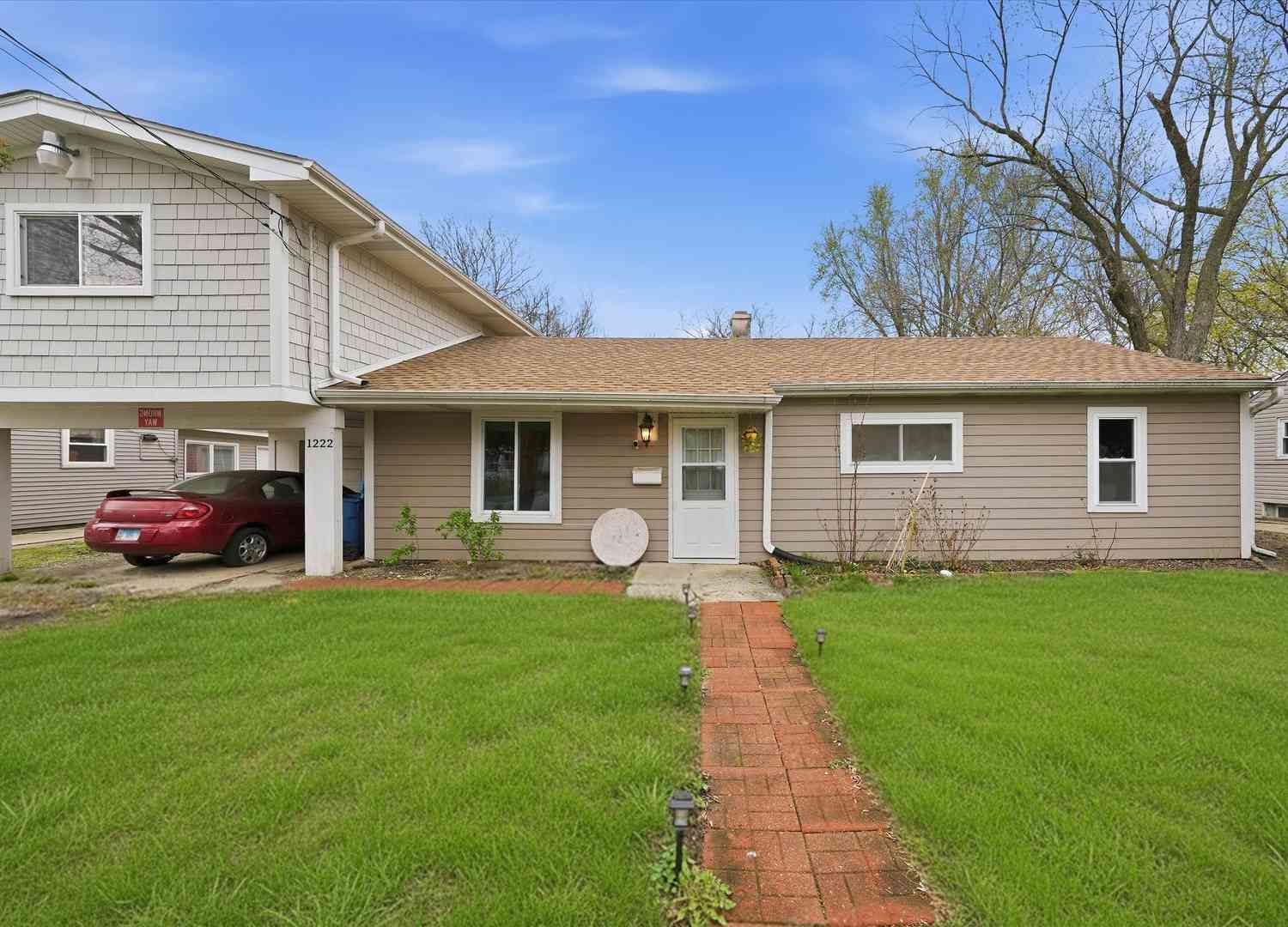 Homes For Sale - 1222 Grove Street<br/> Kane County, Aurora, IL 60505