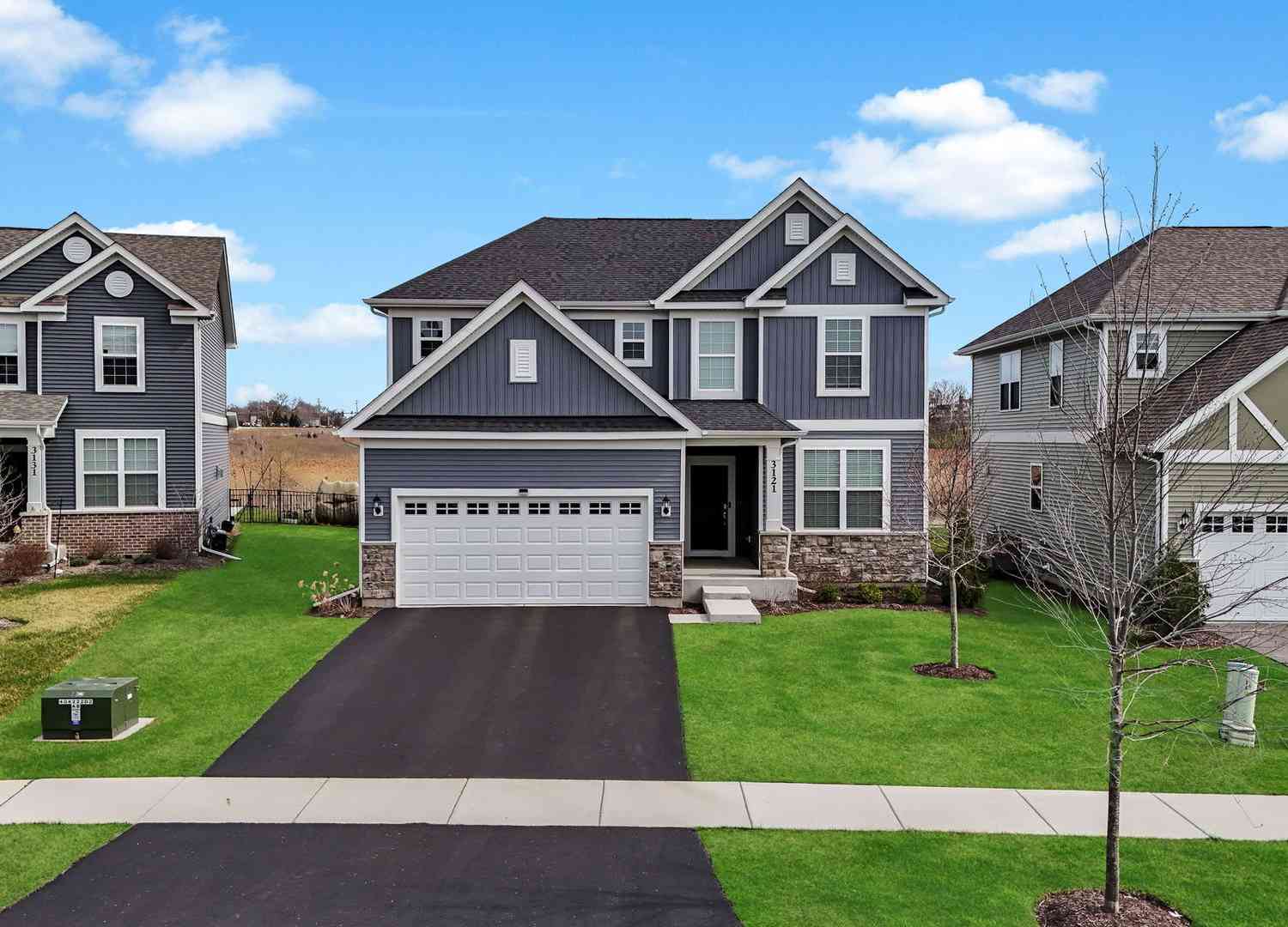 Homes For Sale - 3121 Semple Way<br/> Mundelein, IL 60060