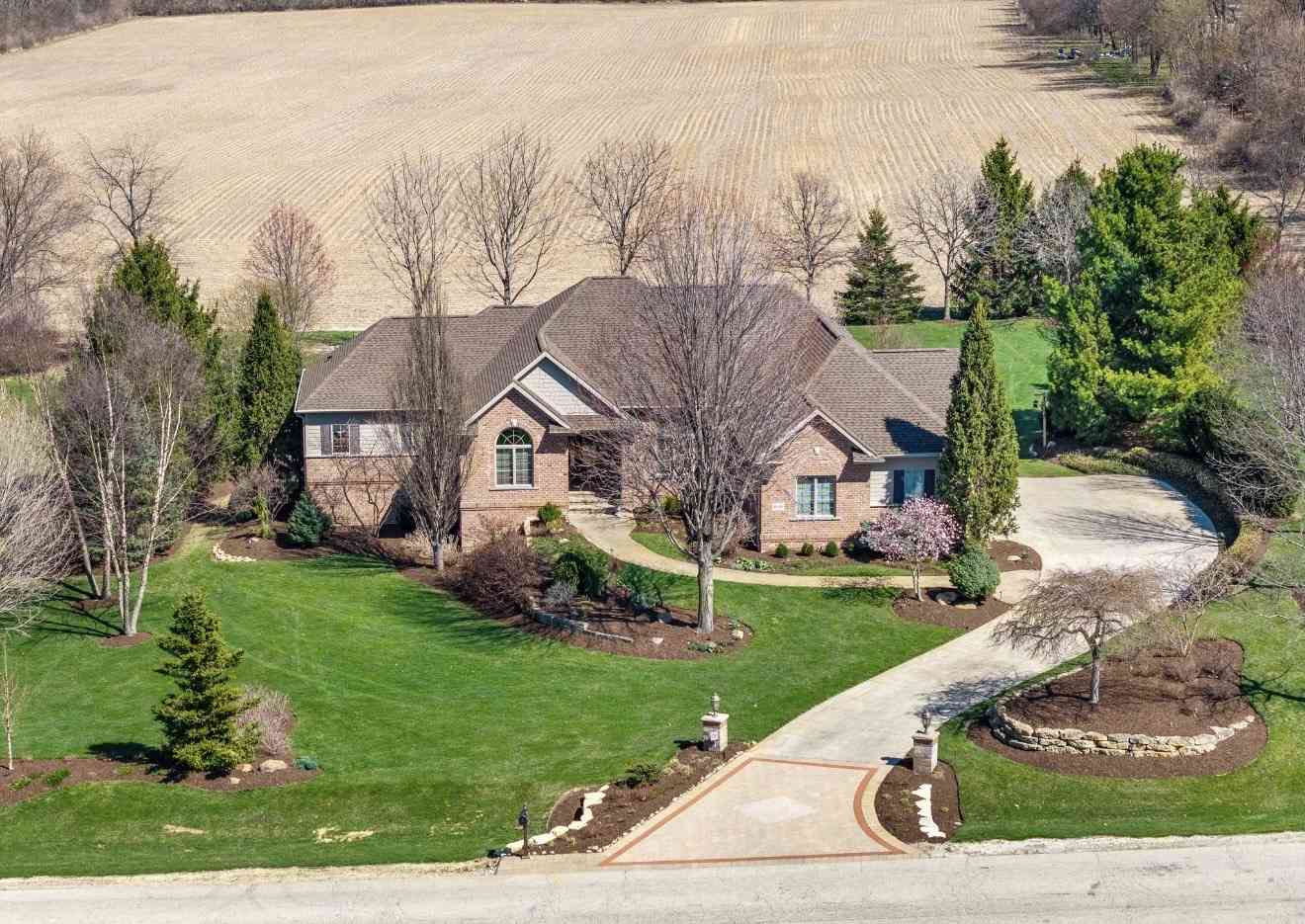 Homes For Sale - 10125 Creek Ridge Trail<br/> Boone County, Belvidere, IL 61008