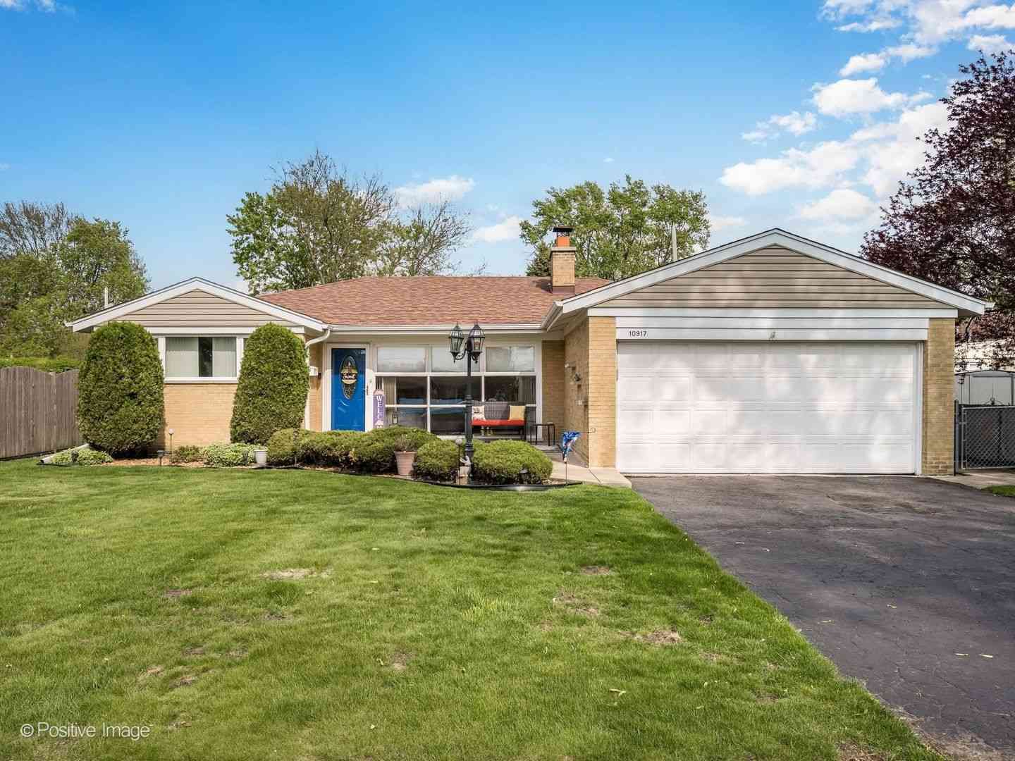 Homes For Sale - 10917 S Keeler Avenue<br/> Oak Lawn, IL 60453