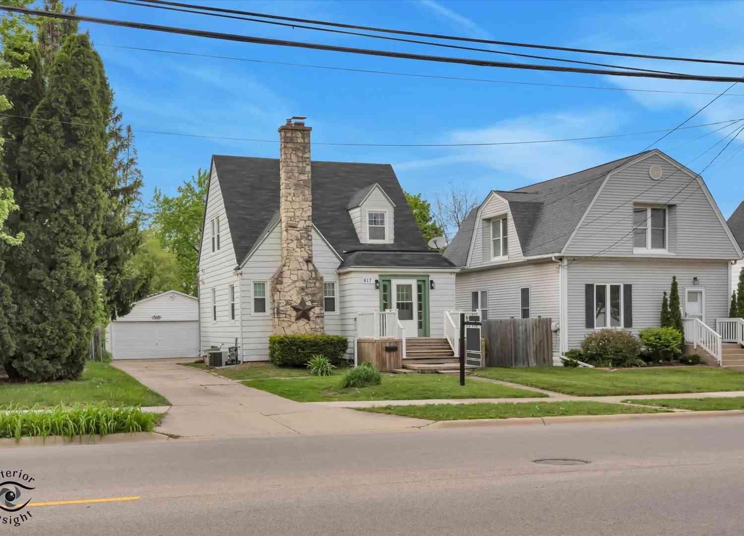Homes For Sale - 617 Dekalb Avenue<br/> Dekalb County, Sycamore, IL 60178