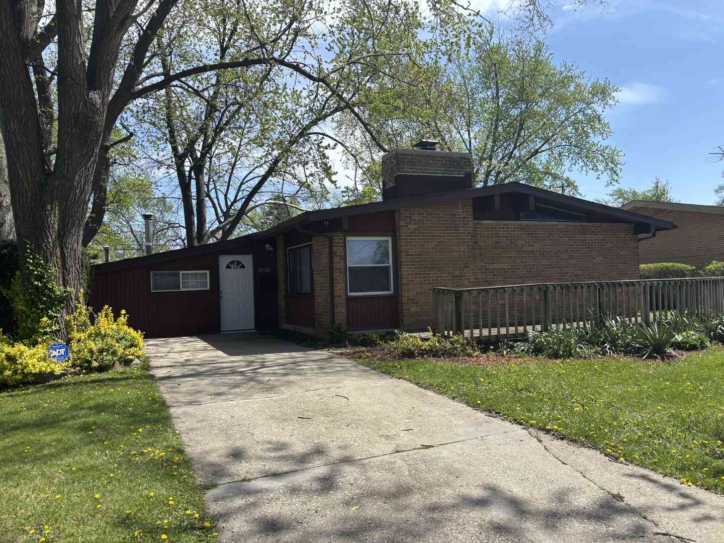 Homes For Sale - 22535 Ridgeway Avenue<br/> Richton Park, IL 60471