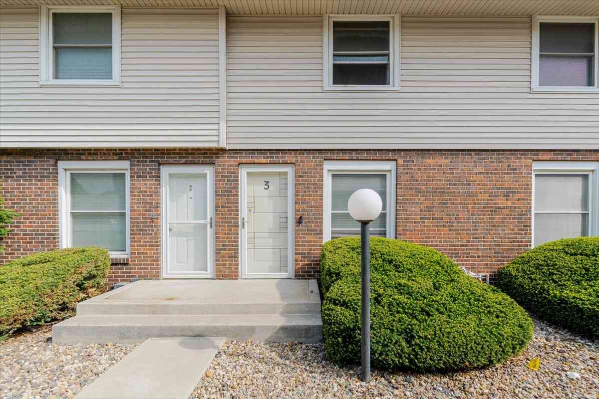 Homes For Sale - 103 S Towanda Avenue #3<br/> Mclean County, Normal, IL 61761