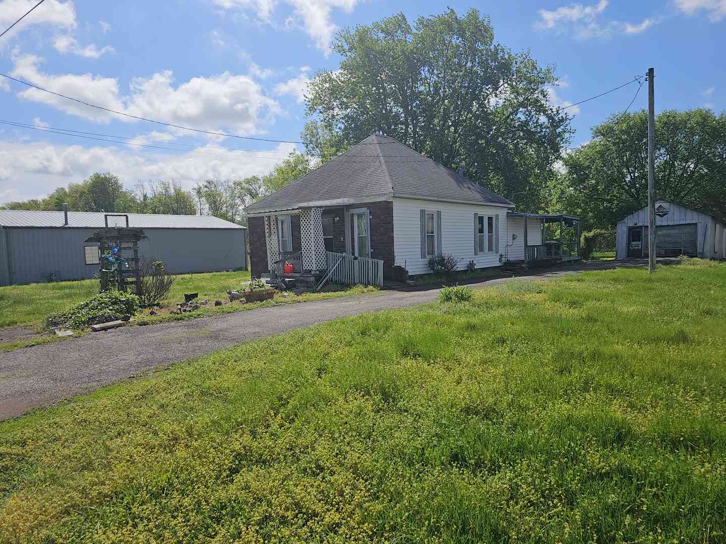 Homes For Sale - 607 Filbert Street<br/> Marion County, Odin, IL 62870