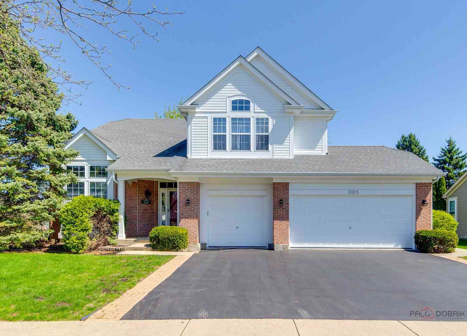 Homes For Sale - 1105 Andover Drive<br/> Mundelein, IL 60060