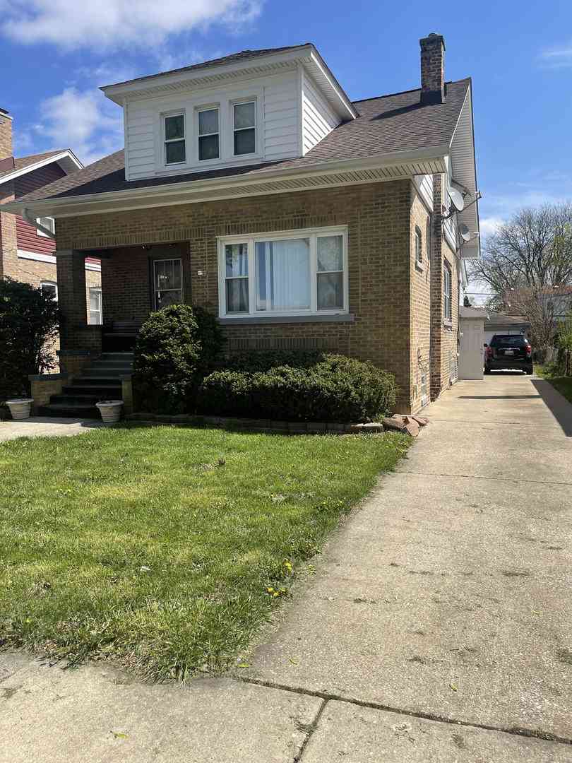 Homes For Sale - 249 Marshall Avenue<br/> Bellwood, IL 60104