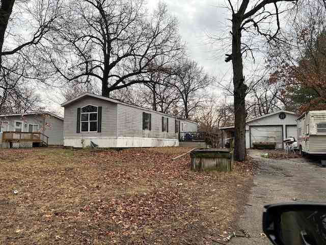 Mobile Home For Sale - 705 E Mesa Court<br/> Godley, IL 60407