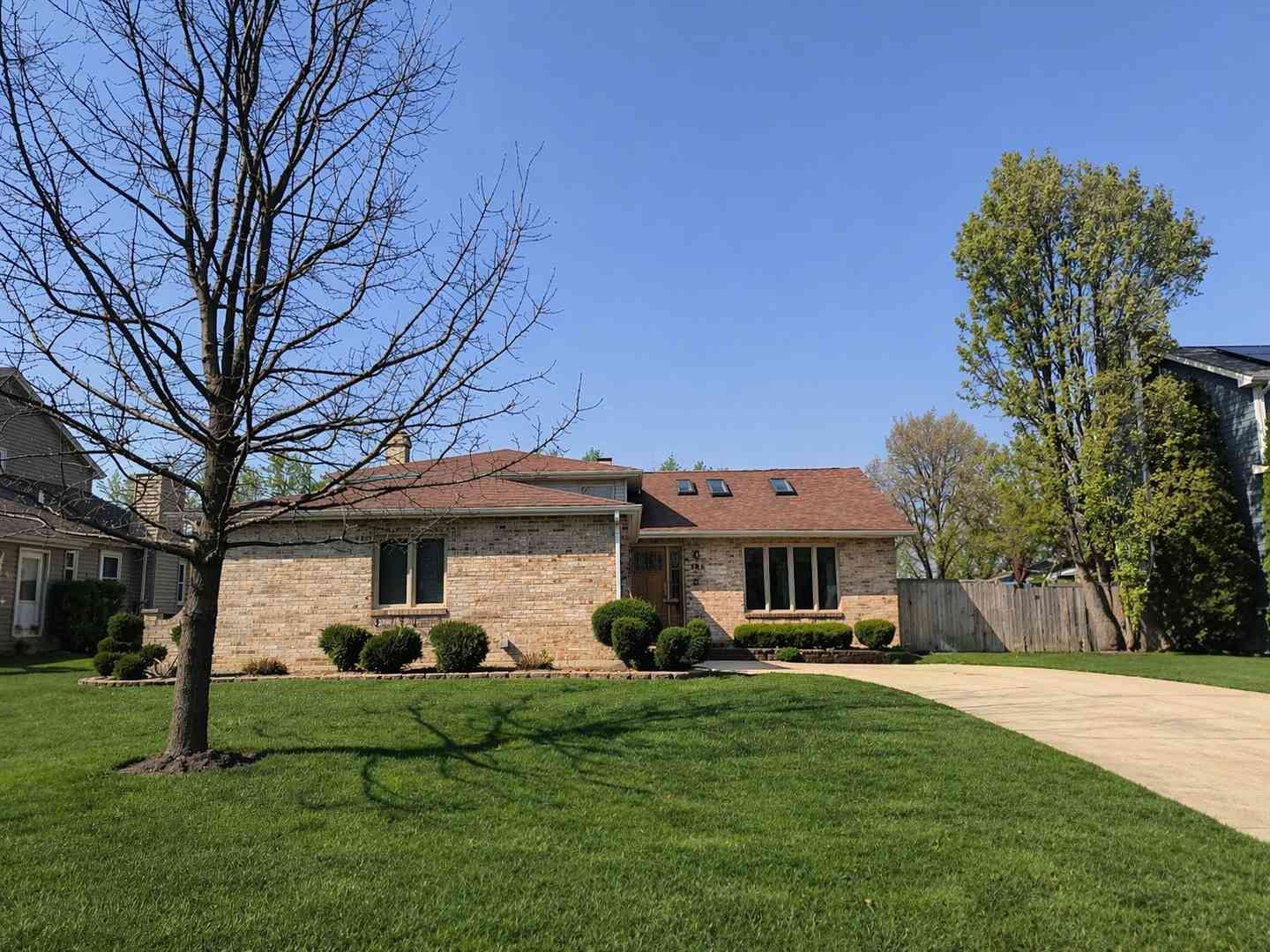 Homes For Sale - 764 Dunmore Lane<br/> Bartlett, IL 60103