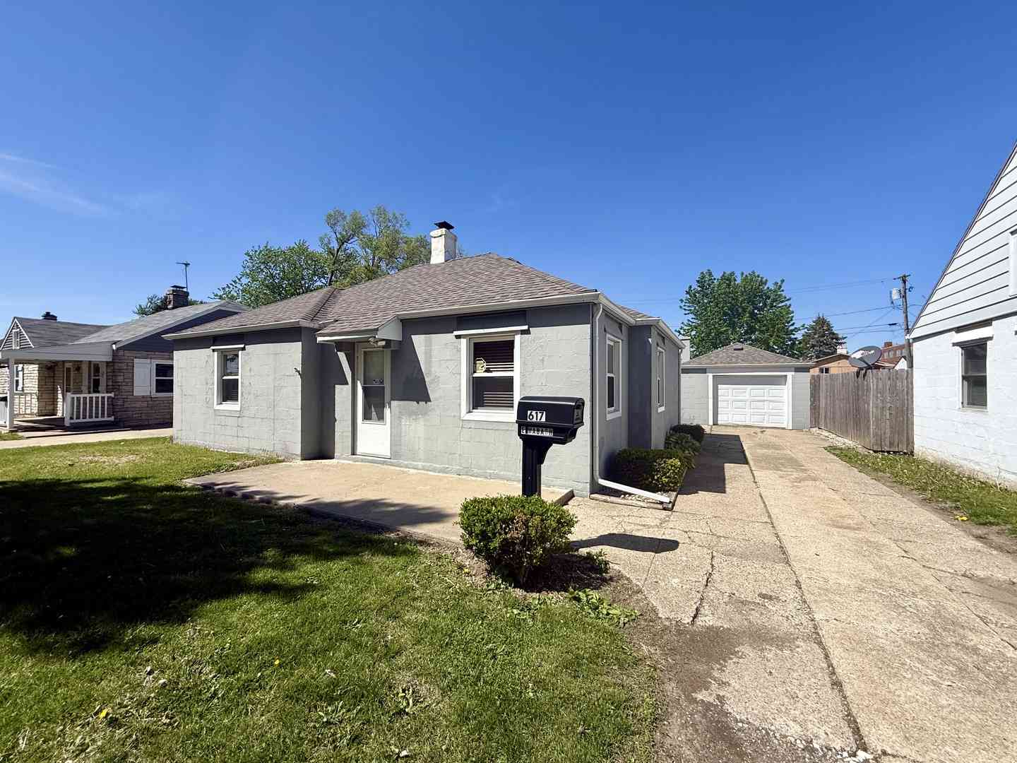 Homes For Sale - 617 E Wabash Avenue<br/> Rantoul, IL 61866