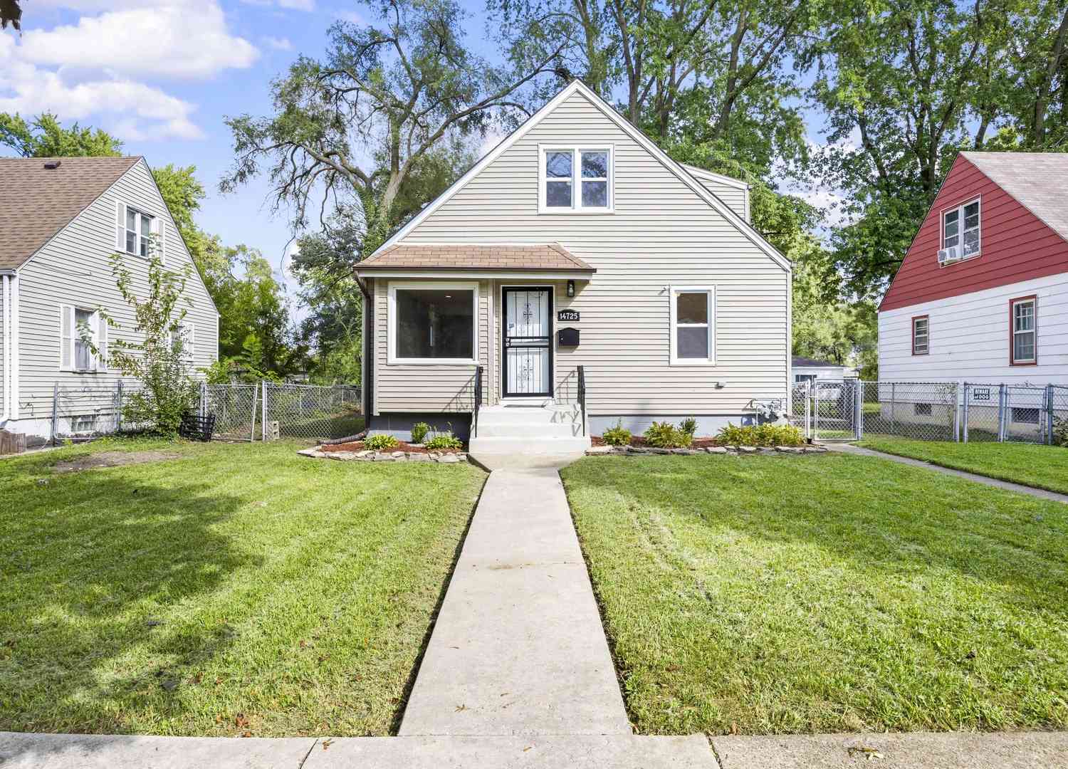 Homes For Sale - 14725 Turlington Avenue<br/> Harvey, IL 60426