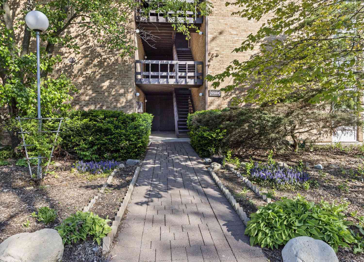 Homes For Sale - 5544 E Lake Drive #A<br/> Lisle, IL 60532
